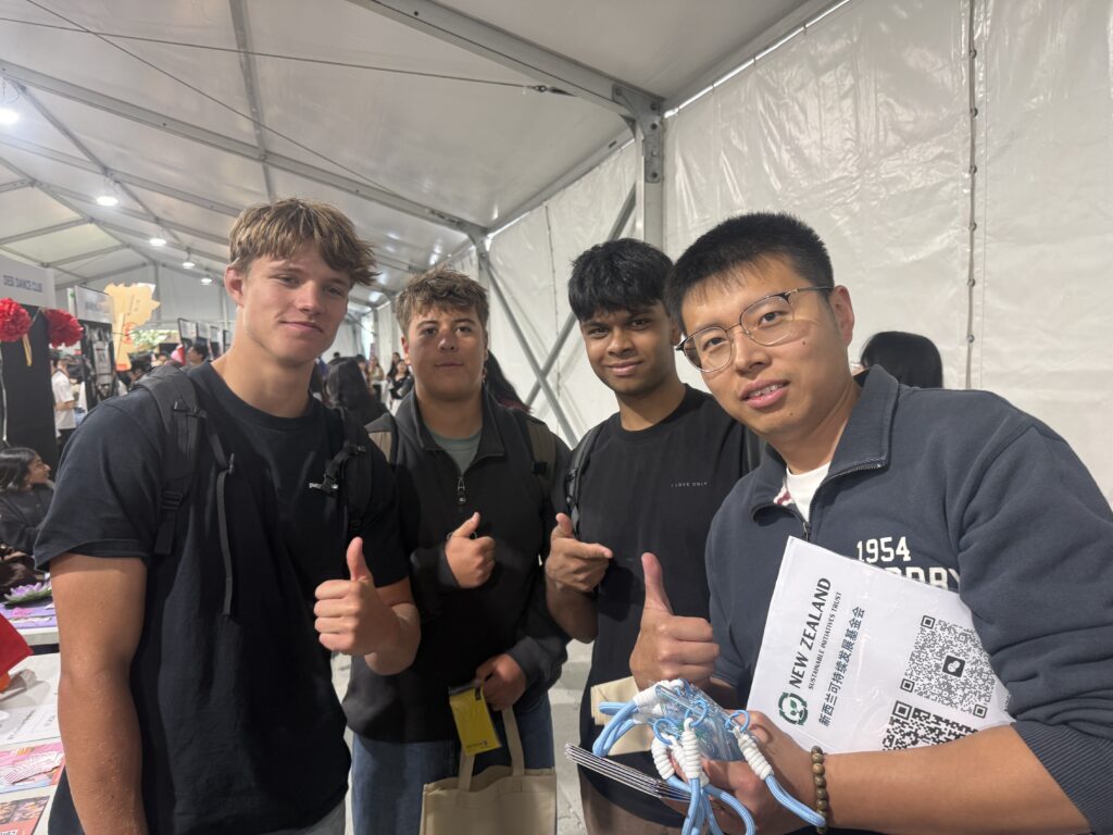 63a93137d39a93aff047a1bff92f26f3